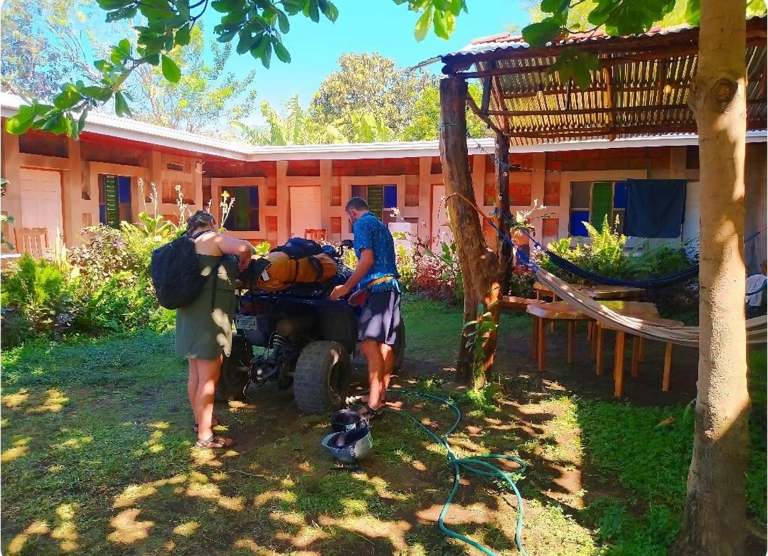 Rustic House Hostel Moyogalpa Exterior photo